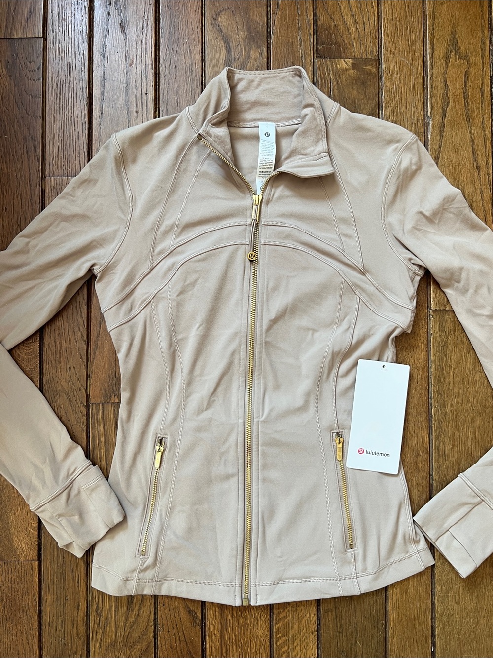 Lululemon Nutmeg Define Jacket Gold Zipper Nulu Size 6 NWT